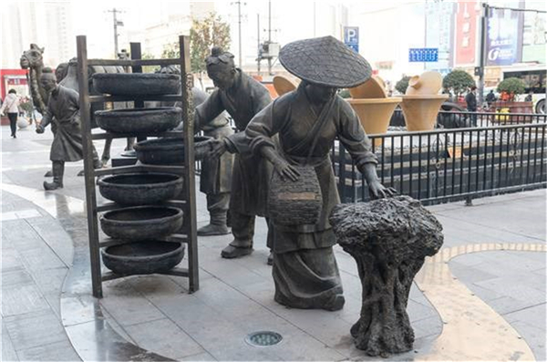 玻璃鋼采茶雕塑.jpg 玻璃鋼采茶雕塑.jpg