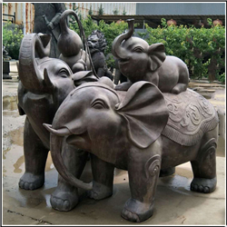 一對(duì)大型銅大象