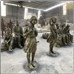 小女孩背書包人物銅雕塑 小女孩背書包人物銅雕塑