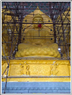 寺院大型貼金佛像 寺院大型貼金佛像